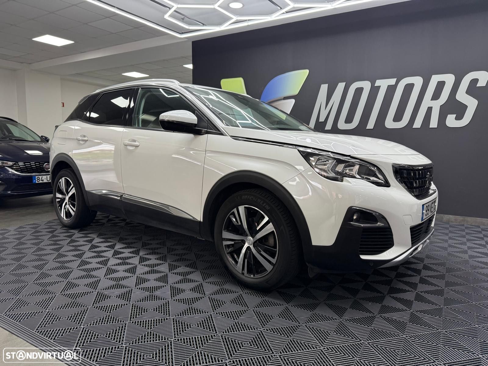 Peugeot 3008 1.5 BlueHDi Allure - 1