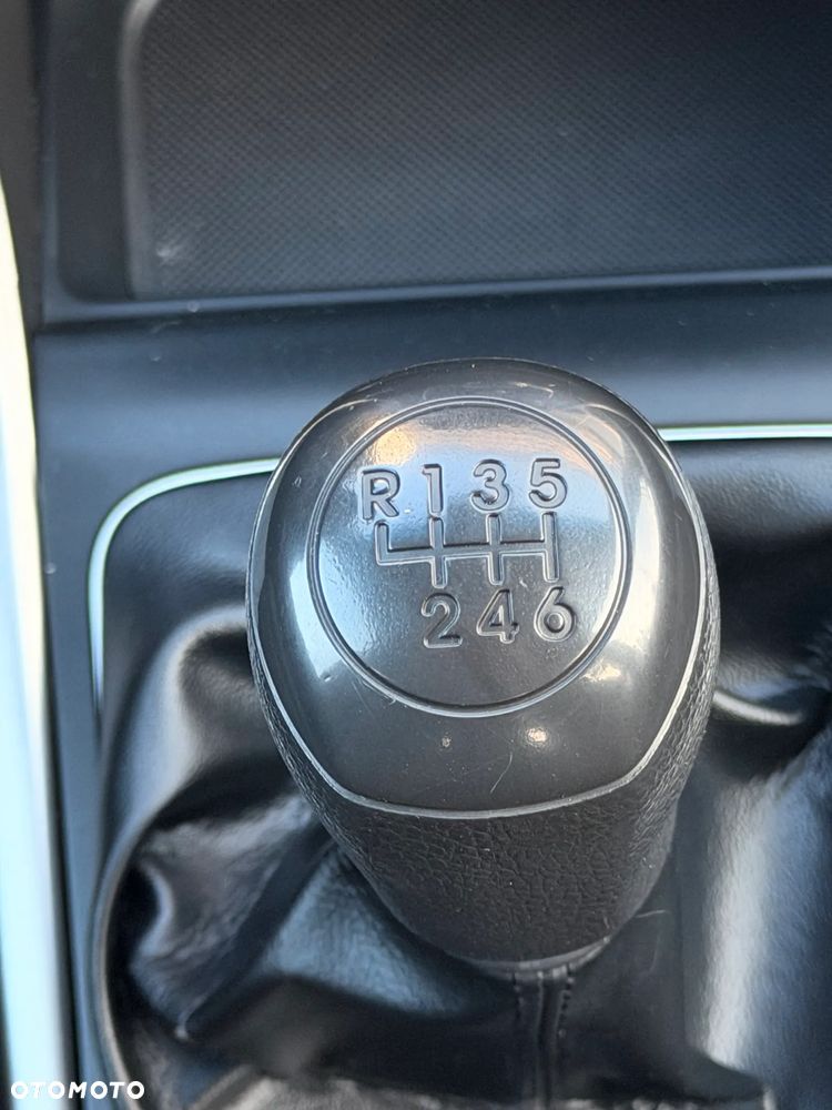 Hyundai i30 i30cw 1.4 Fifa World Cup Edition - 16