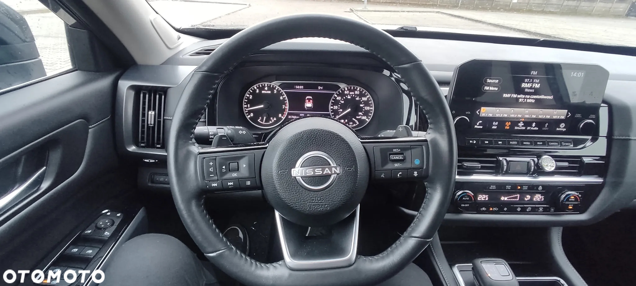 Nissan Pathfinder - 9