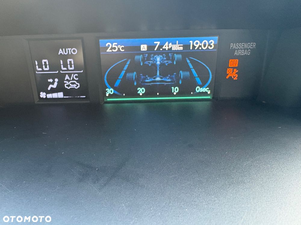 Subaru XV 2.0i Exclusive CVT - 27