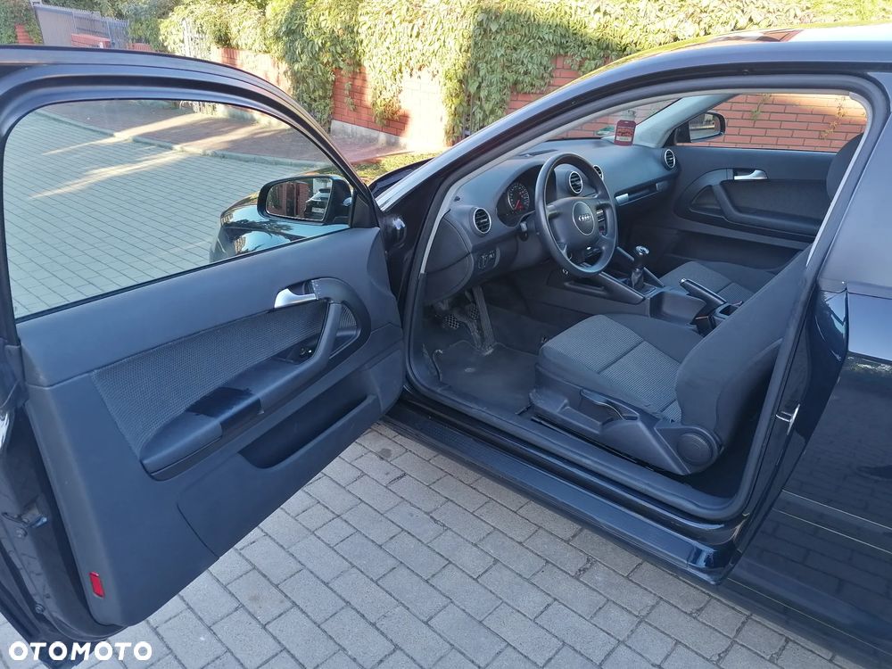 Audi A3 1.6 Attraction - 20
