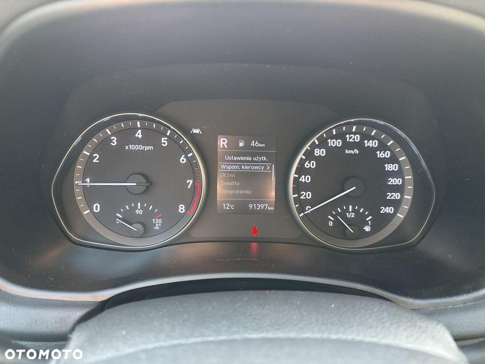 Hyundai i30 1.5 DPI Classic + - 21