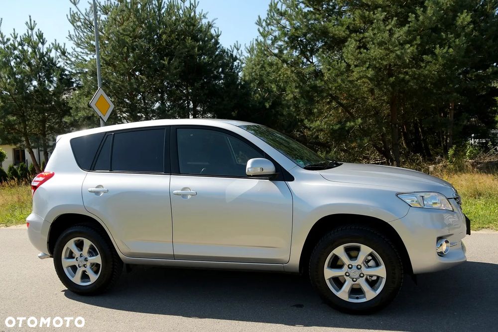 Toyota RAV4 2.0 VVT-i Prestige - 10