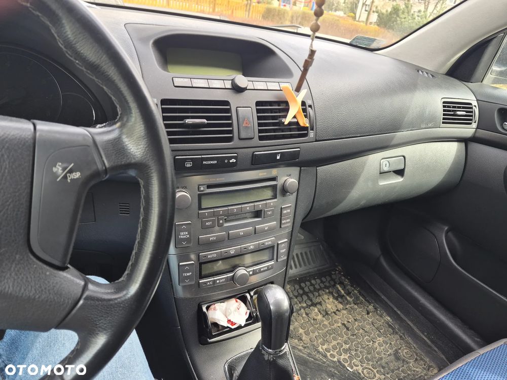 Toyota Avensis 1.8 VVT-i Terra - 5