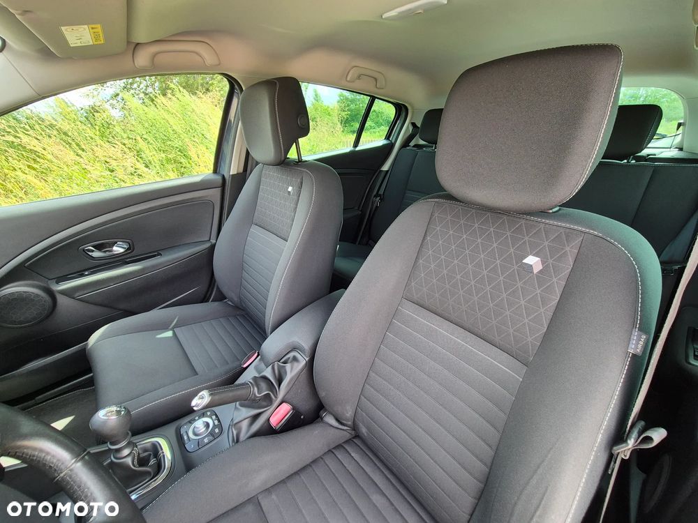 Renault Megane ENERGY TCe 130 LIMITED - 27