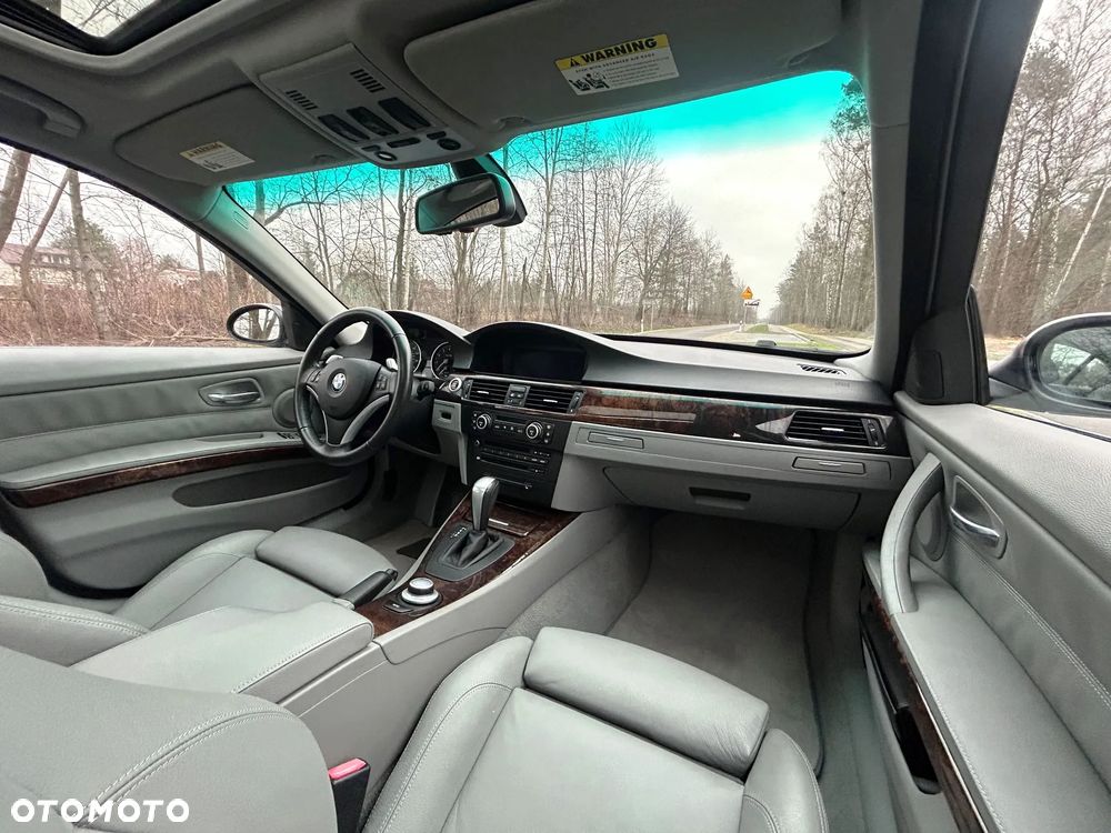 BMW Seria 3 335i - 8