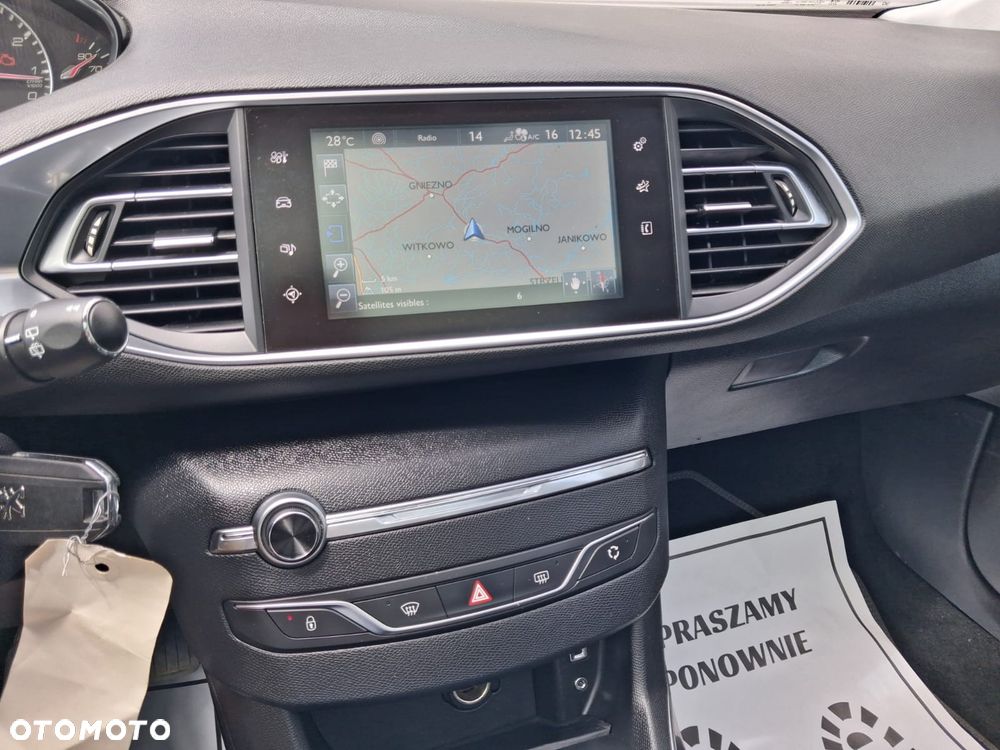 Peugeot 308 155 THP Allure - 16