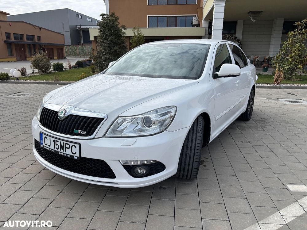 Skoda Octavia 2.0 TDI DPF DSG RS - 2