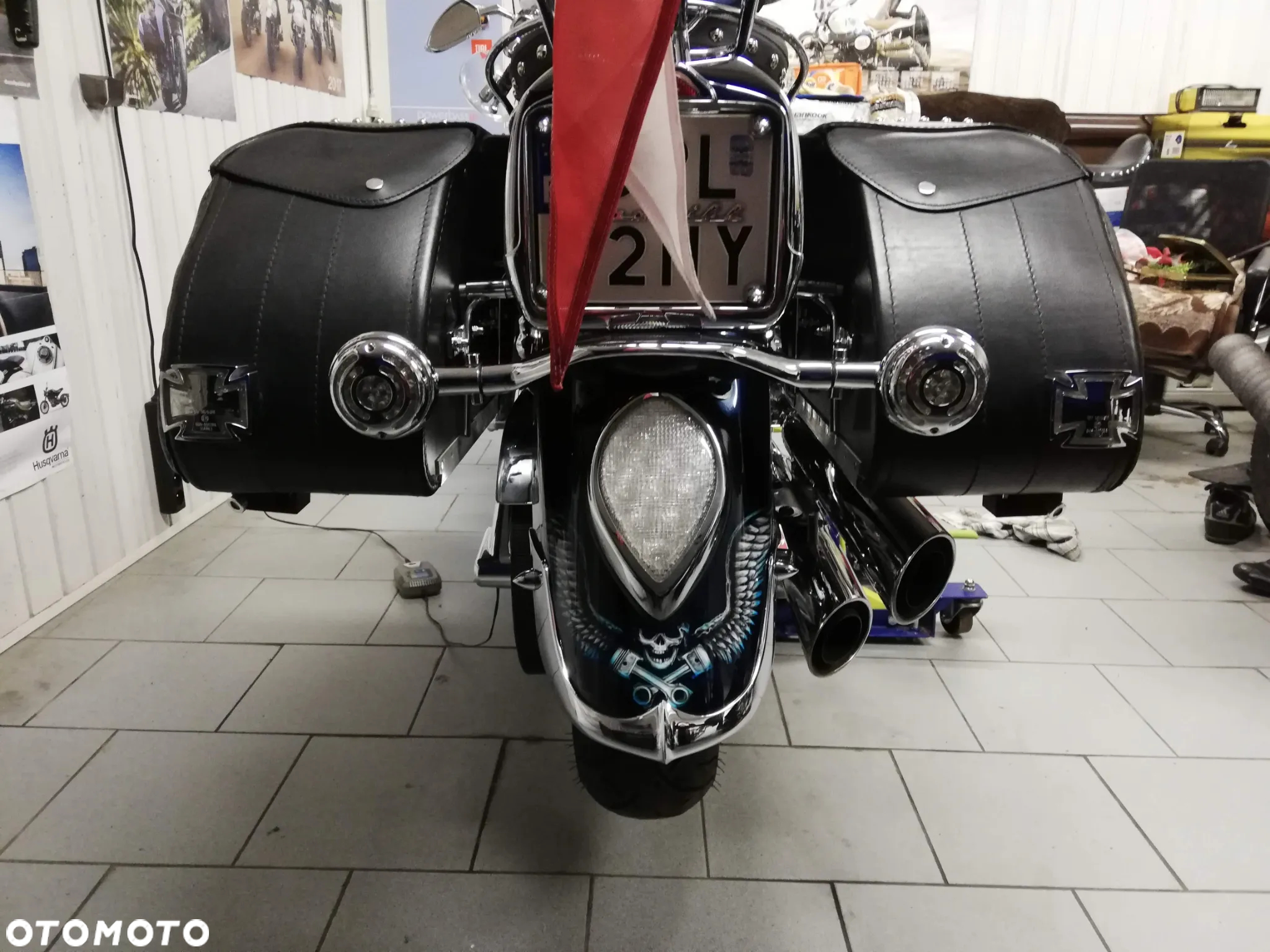 Yamaha Road Star - 8