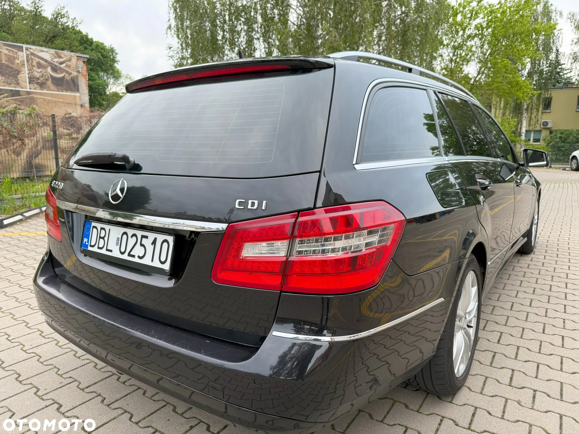 Mercedes-Benz Klasa E 220 T CDI DPF BlueEFFICIENCY Automatik Avantgarde - 5