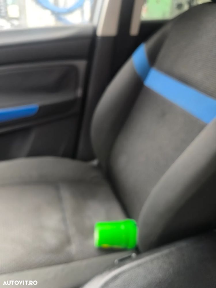 Ford Kuga 2.0 TDCi 4x4 Trend - 7