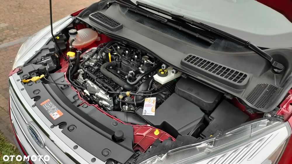 Ford Kuga 1.5 EcoBoost 2x4 Titanium - 29