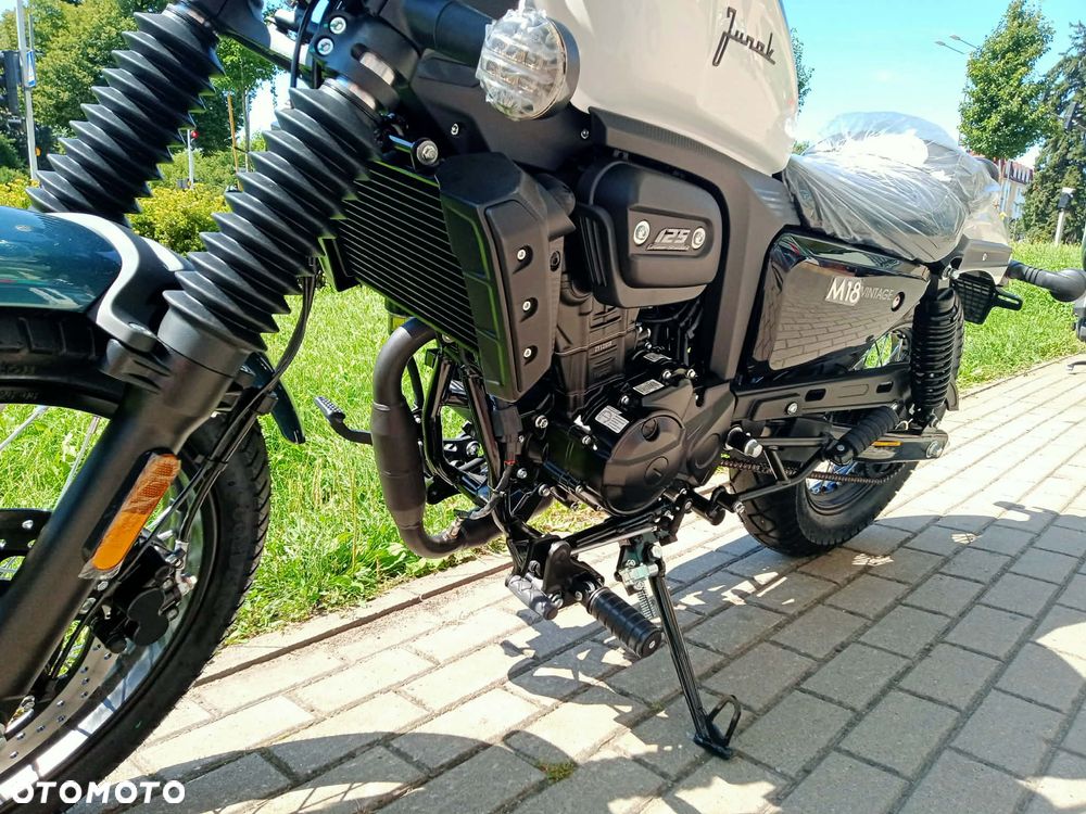 Junak M18 - 11