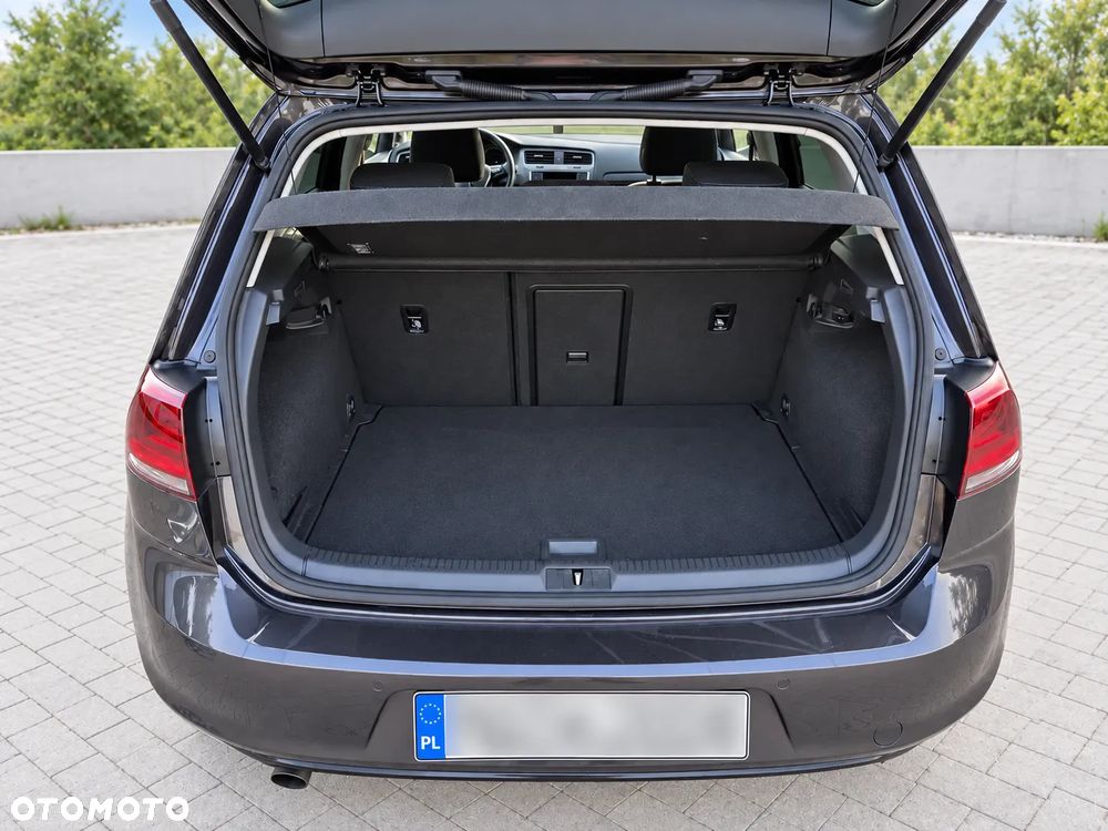 Volkswagen Golf - 12