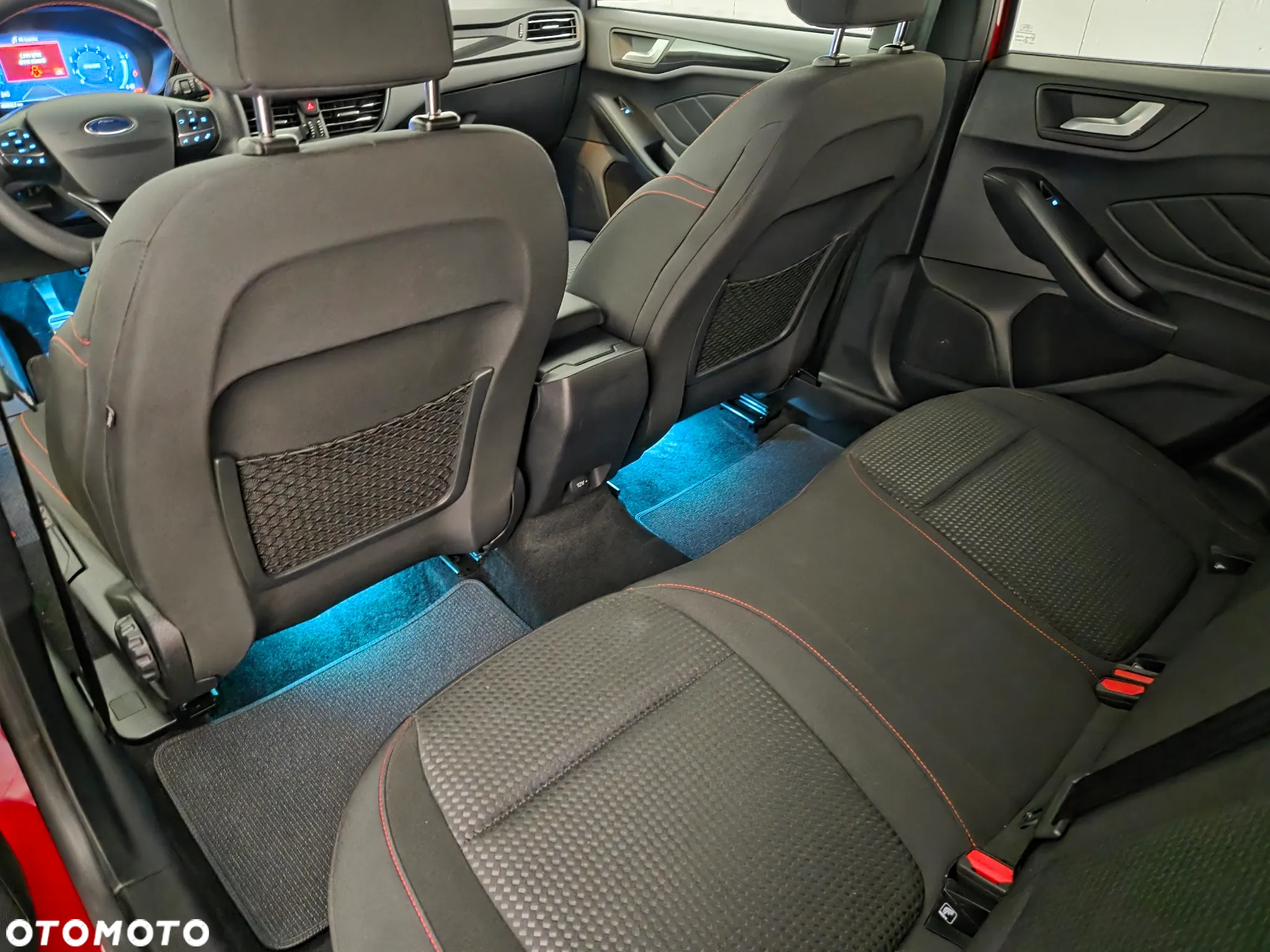 Ford Focus 1.0 EcoBoost ST-Line - 16