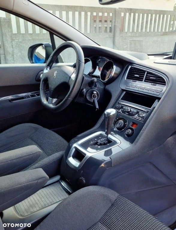 Peugeot 5008 1.6 THP Allure 7os - 21