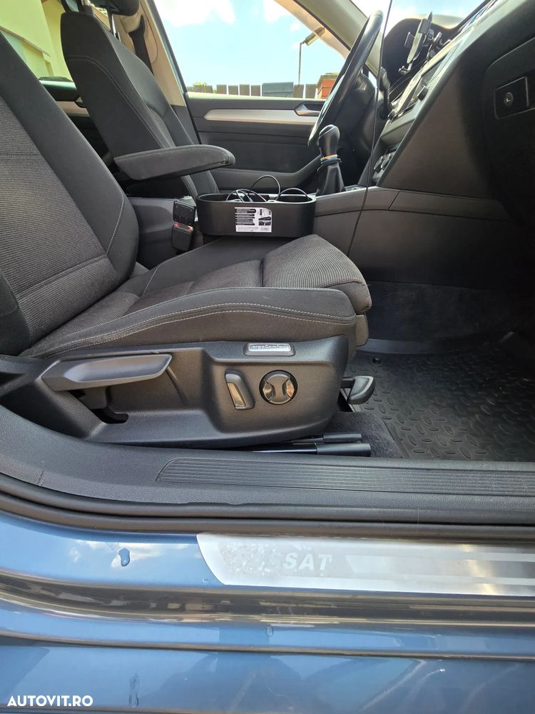 Volkswagen Passat 2.0 TDI Highline - 12