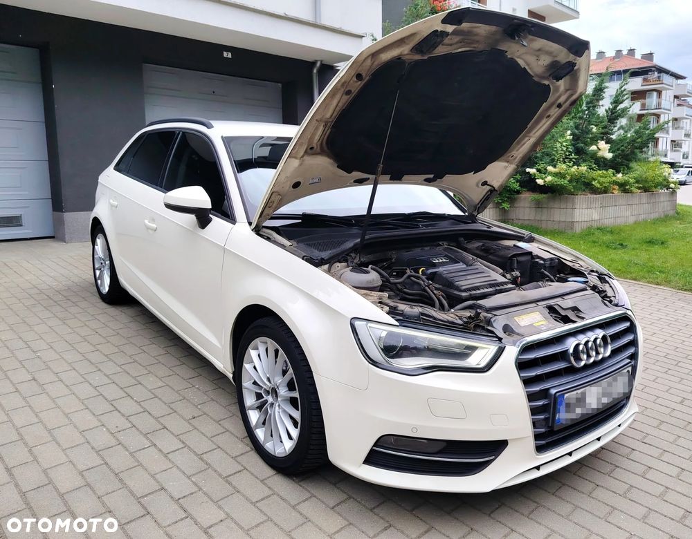 Audi A3 Sportback 1.4 TFSI S tronic Ambiente - 19