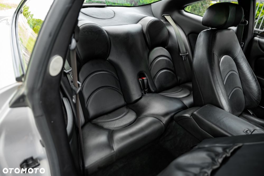 Jaguar XK8 - 32