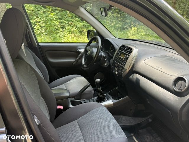 Toyota RAV4 2.0 VVT-i Sol - 6