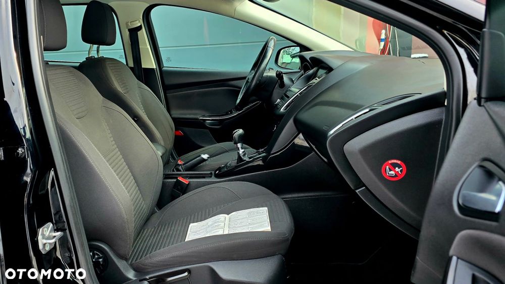 Ford Focus 1.0 EcoBoost Titanium - 11