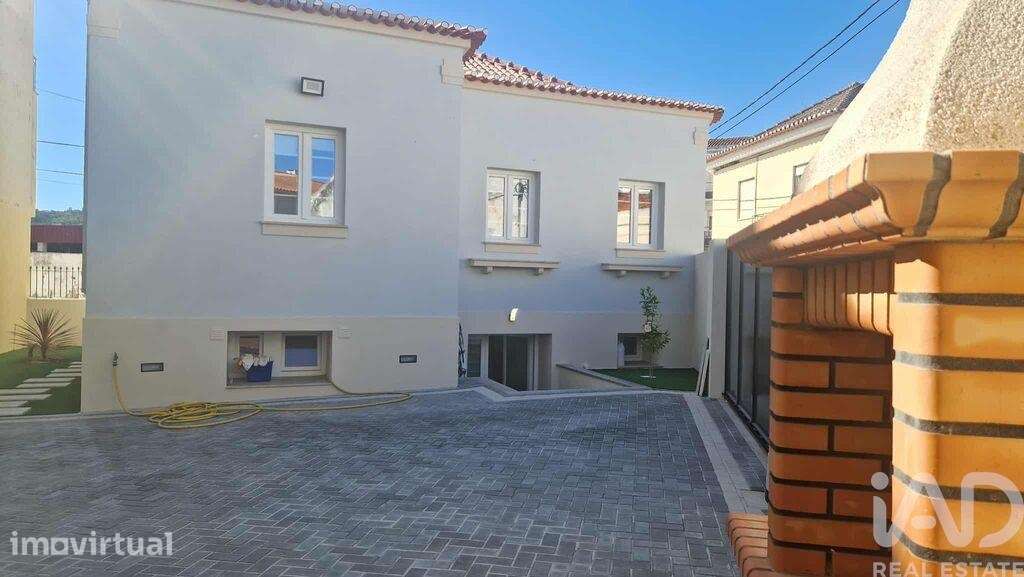 Casa / Villa T5 em Valado dos Frades de 230,00 m2 - Grande imagem: 3/28