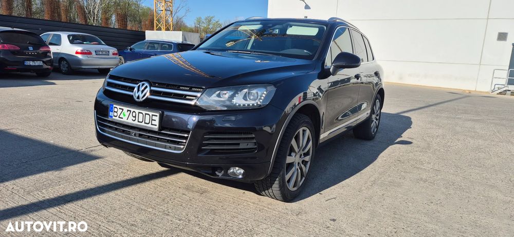 Volkswagen Touareg - 1