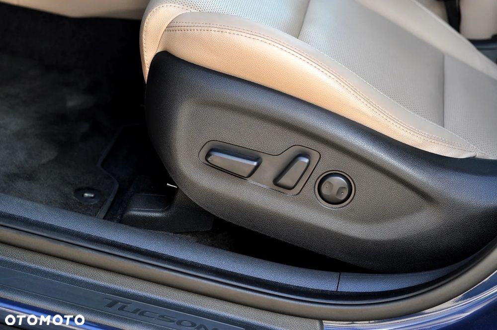 Hyundai Tucson 1.7 CRDI BlueDrive Premium 2WD DCT - 16