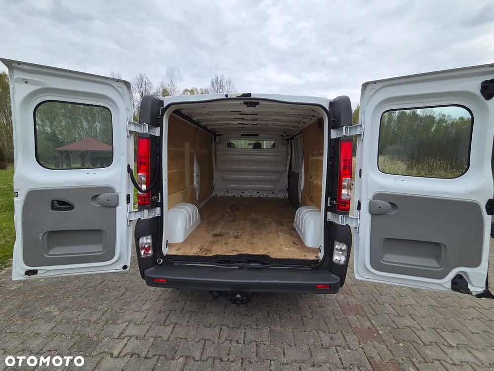 Opel Vivaro - 13