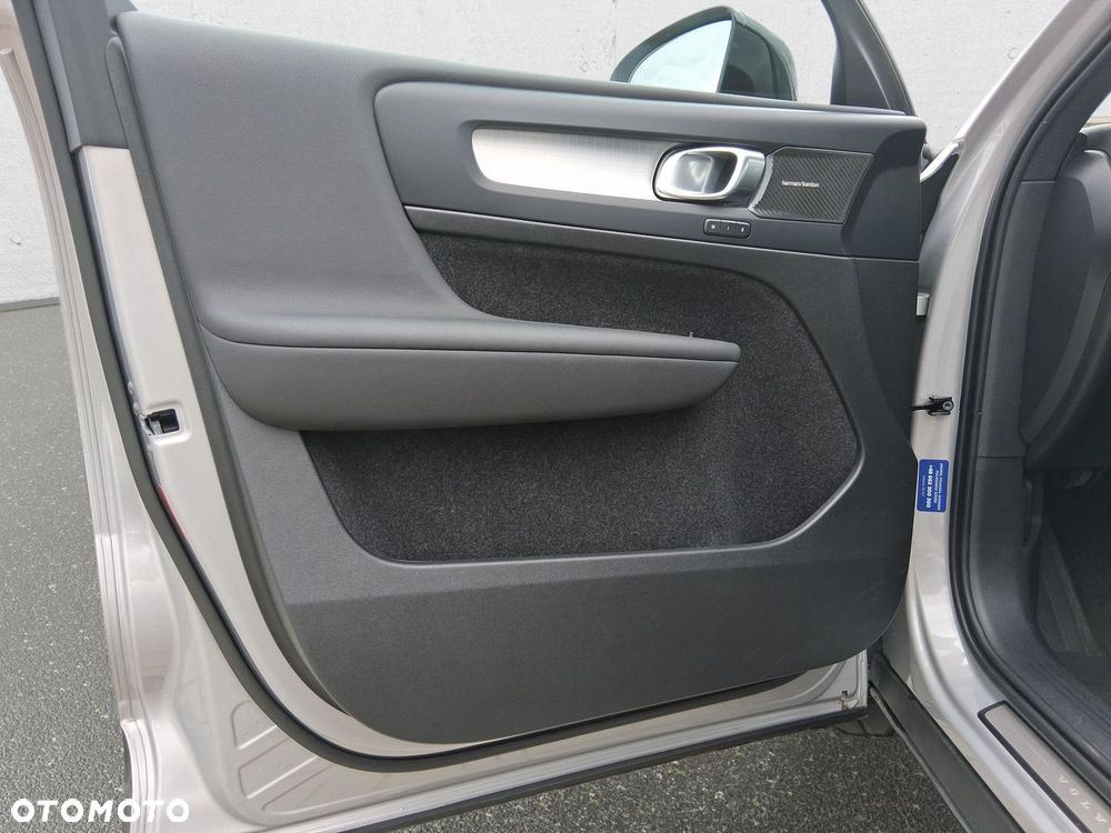 Volvo XC 40 - 11
