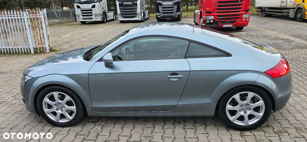 Audi TT Coupé - 14