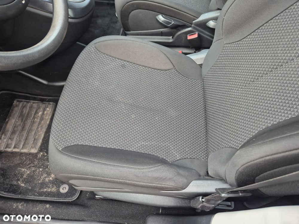 Citroën C4 Picasso 1.6 HDi FAP Style - 11