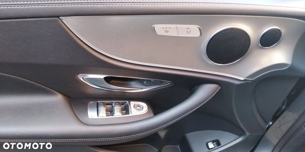 Mercedes-Benz Klasa E 200 Coupe 9G-TRONIC Avantgarde - 28
