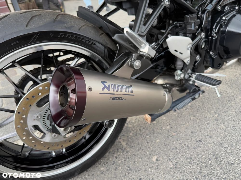 Kawasaki Z 900 RS - 25