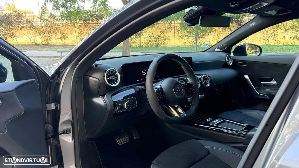 Mercedes-Benz A 45 AMG S 4Matic+ - 10
