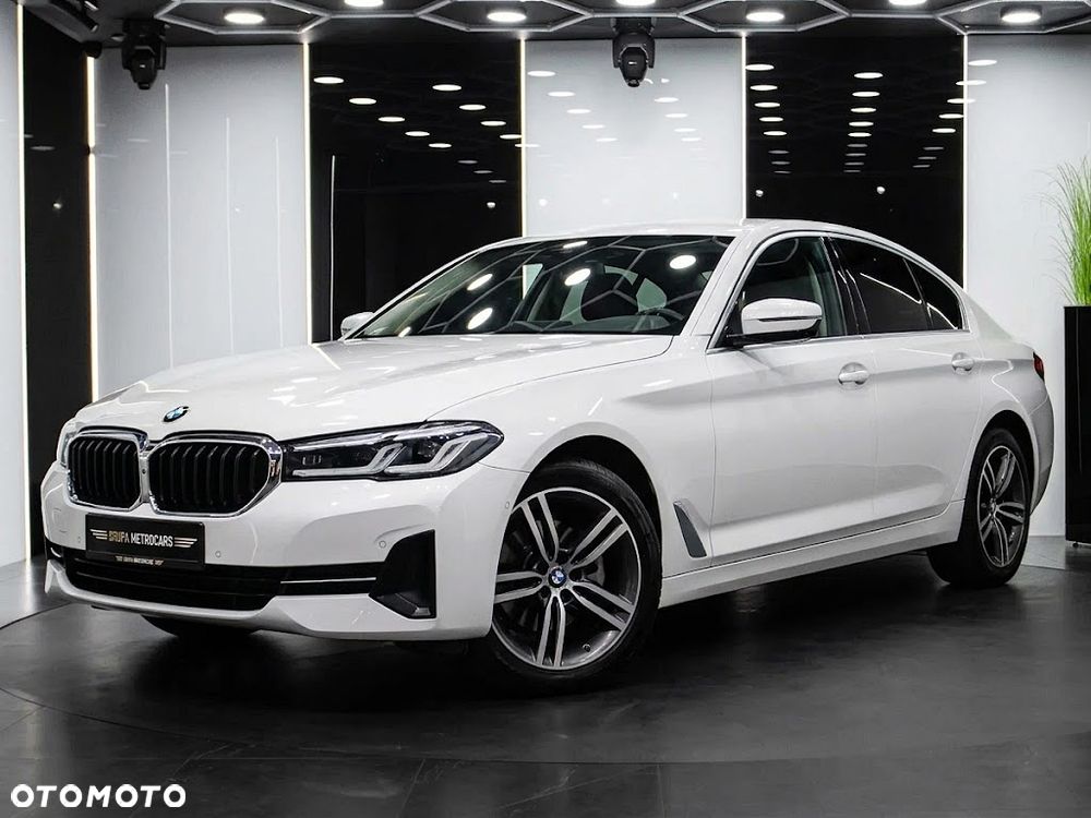BMW Seria 5 520i mHEV - 2