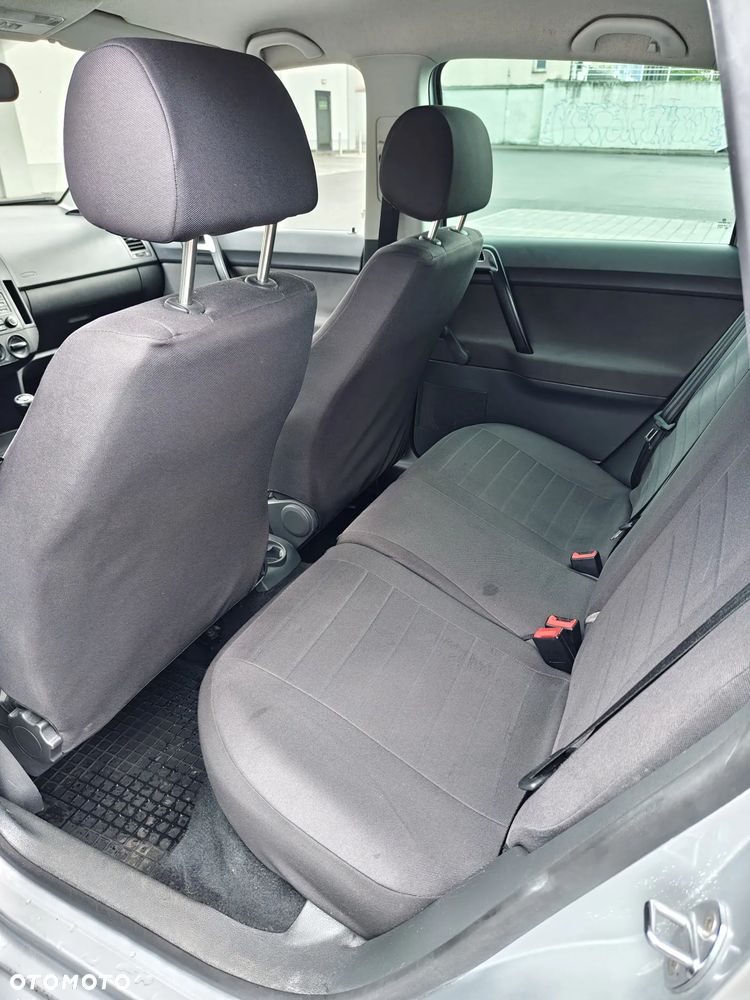 Volkswagen Polo 1.4 16V Trendline - 10