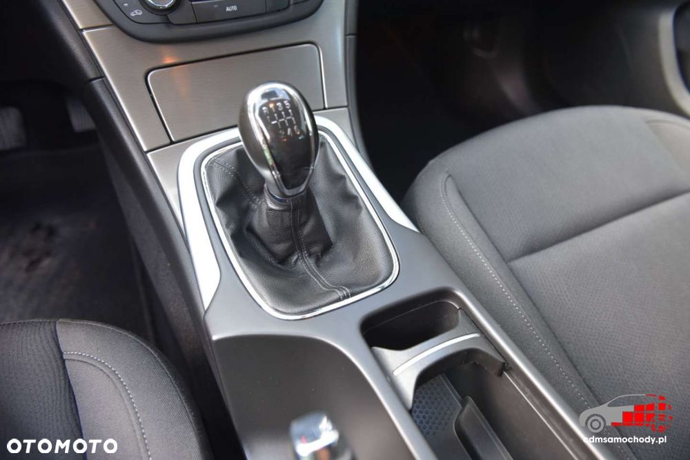 Opel Insignia - 31