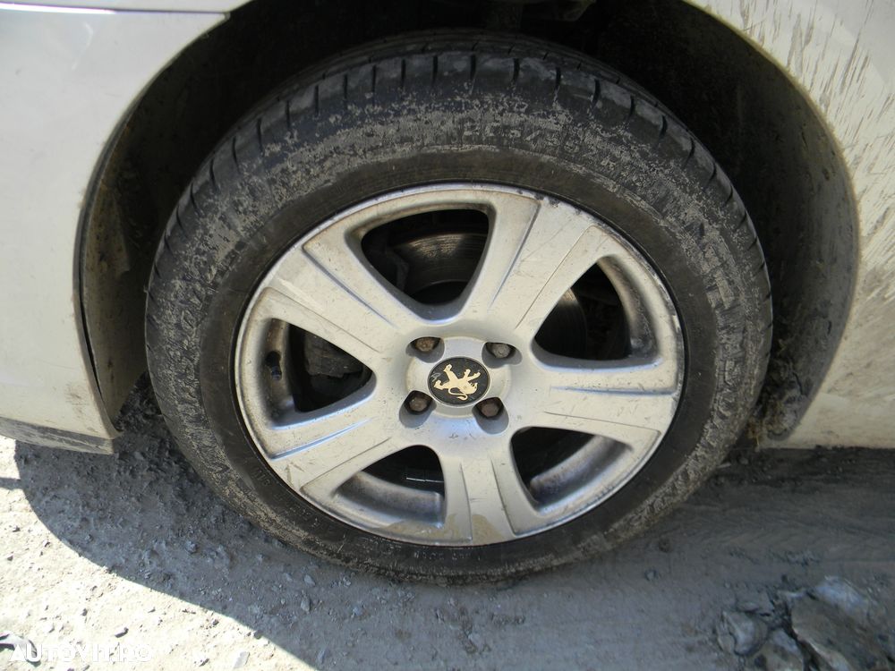 Dezmembrari  Peugeot 307  2000  > 0000 1.6 HDi 110 Motorina - 13