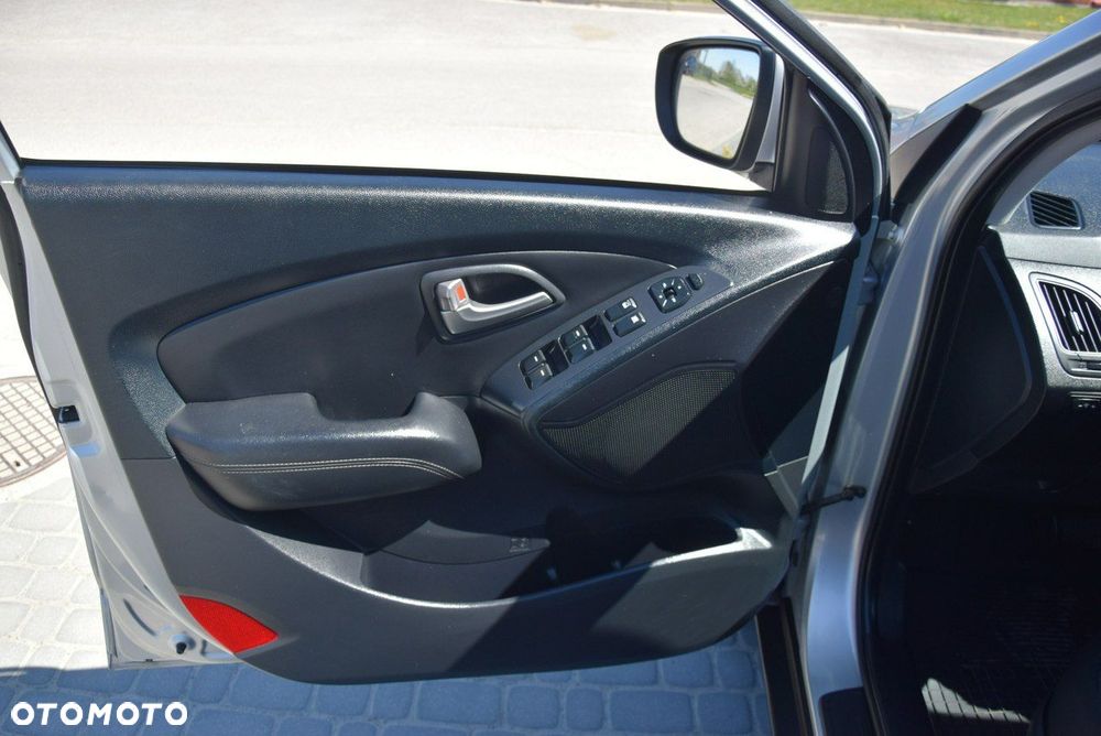 Hyundai ix35 2.0 2WD Automatik Style - 26