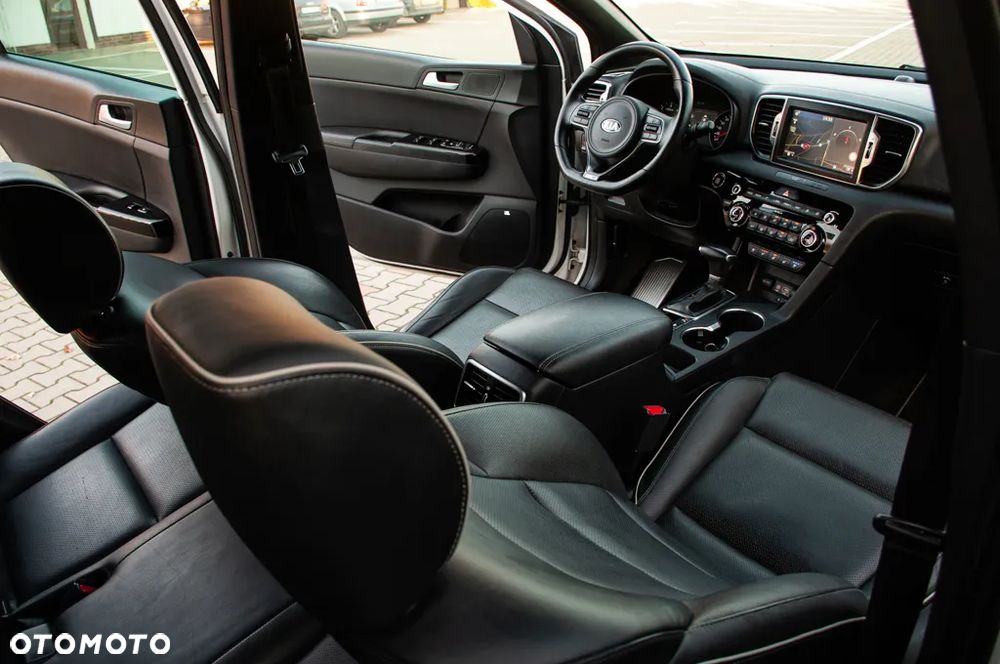 Kia Sportage 2,0 CRDI AWD GT Line - 24