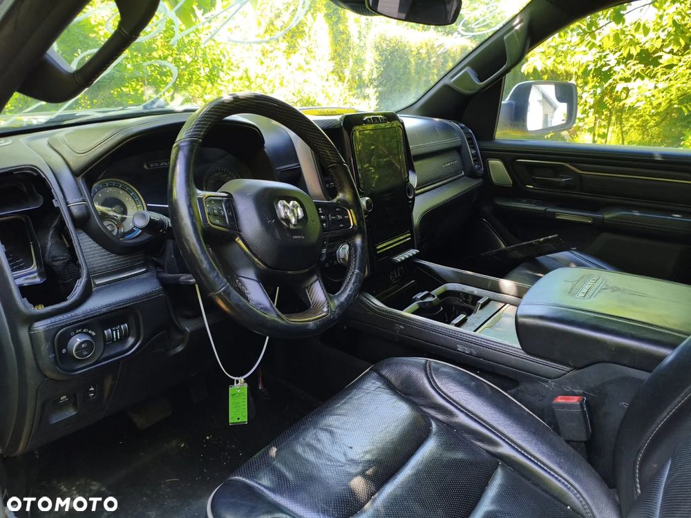 Dodge RAM - 11