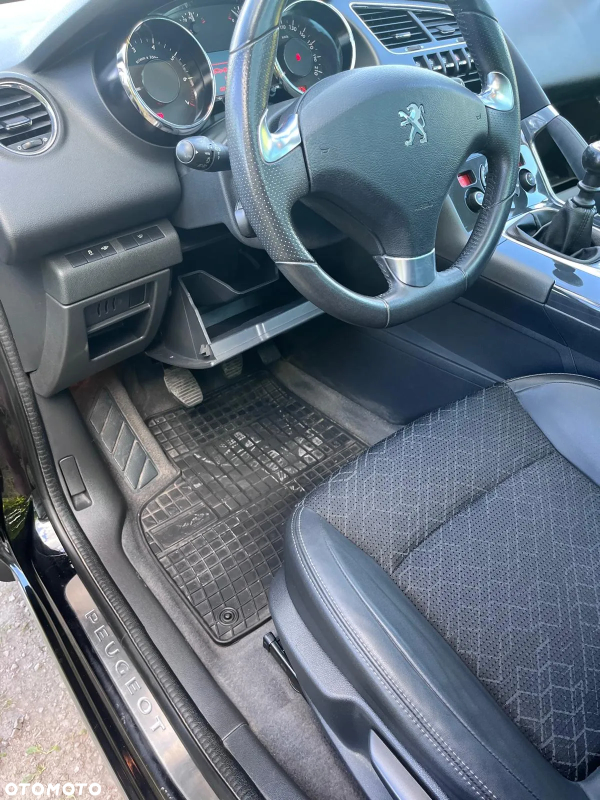 Peugeot 3008 1.2 PureTech Allure S&S - 11