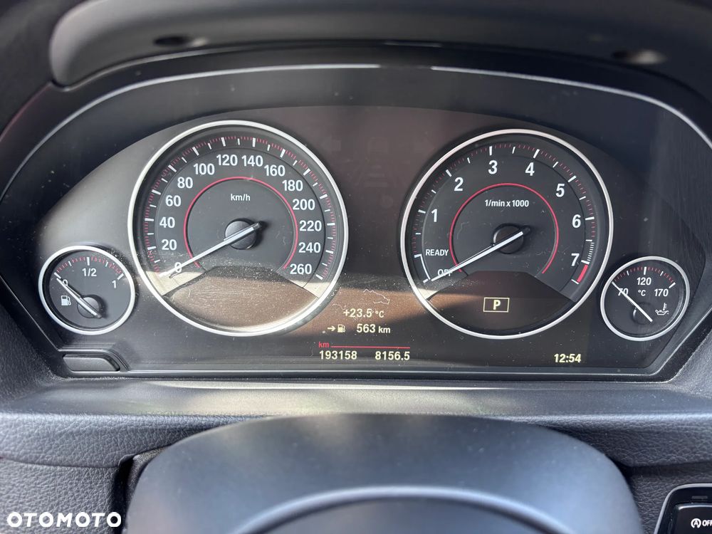 BMW Seria 3 318i Sport Line - 17