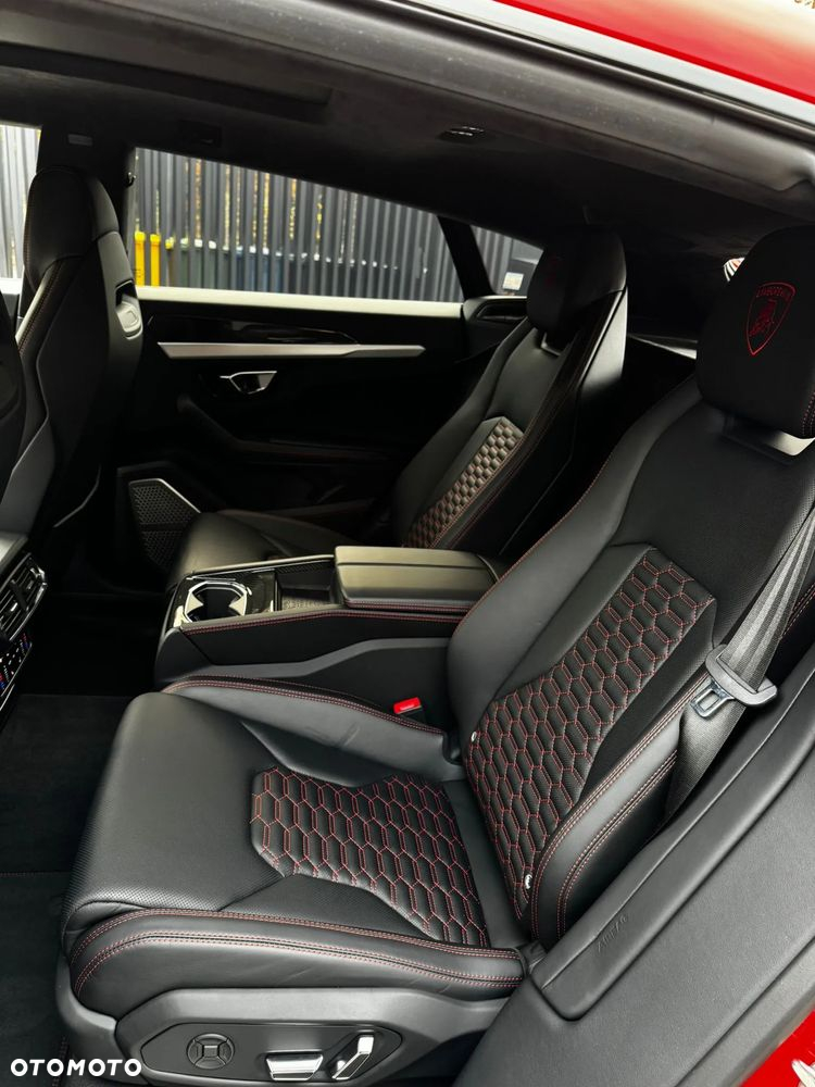 Lamborghini Urus - 11