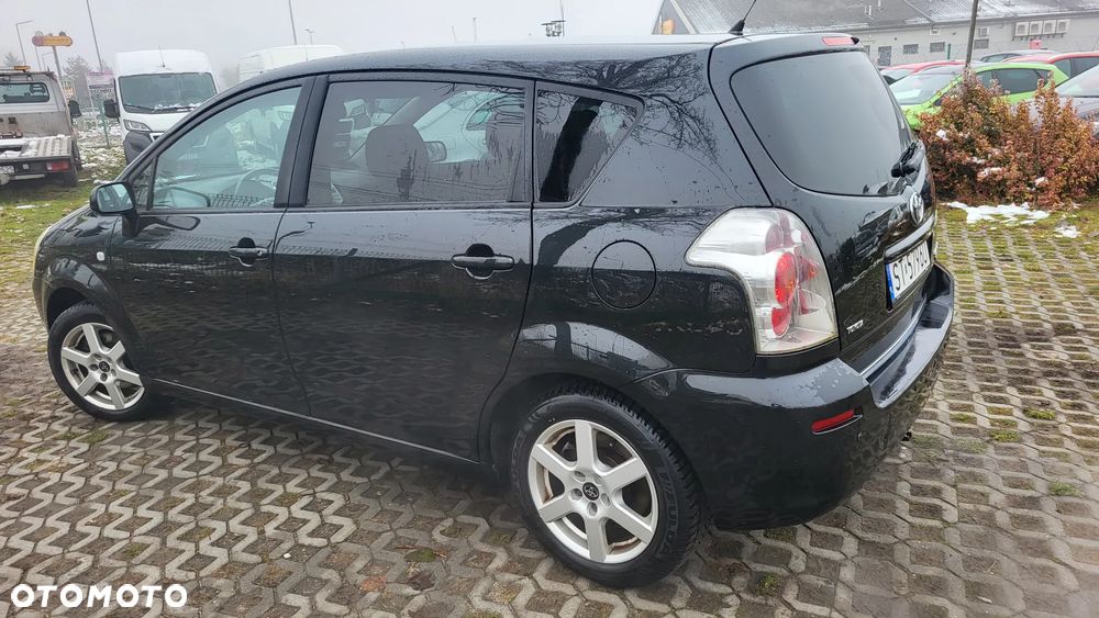 Toyota Corolla Verso 1.8 Sol + 7os - 4