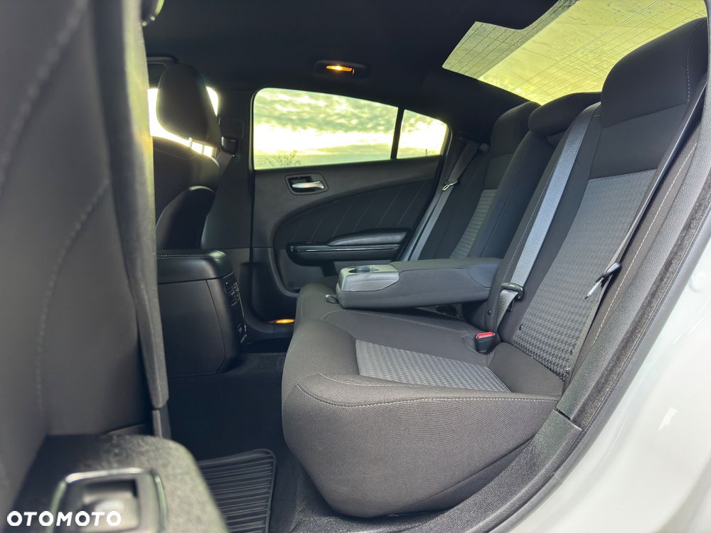 Dodge Charger 5.7 R/T - 30