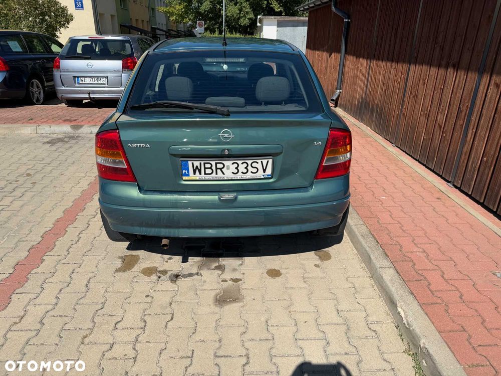 Opel Astra 2003 photo 2