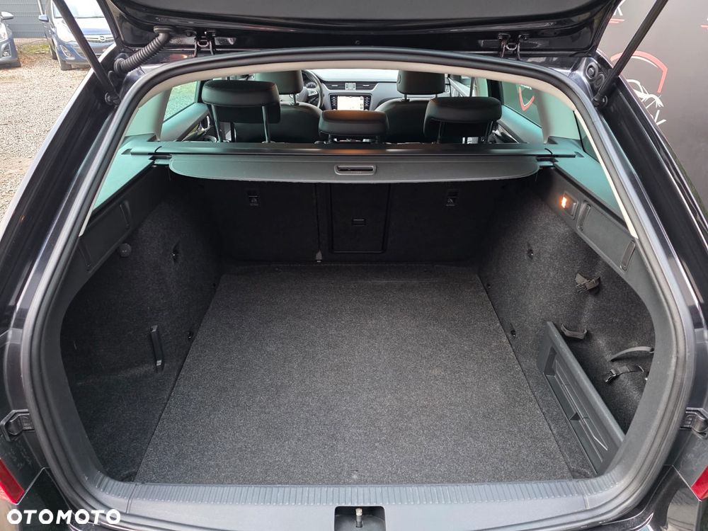 Skoda Octavia 1.6 TDI DSG Premium Edition - 18