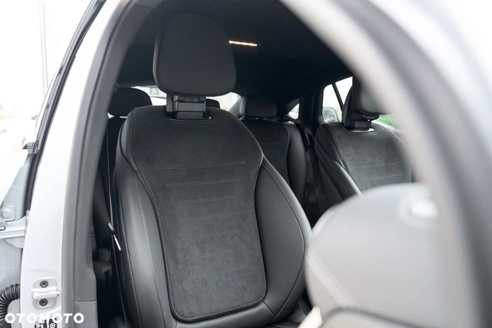 Mercedes-Benz GLC 220 d mHEV 4-Matic AMG Line - 11